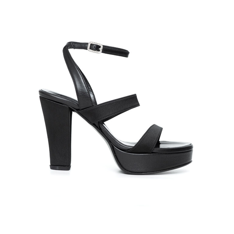 CINDY-GINA-BAJO-NOIR_foto02