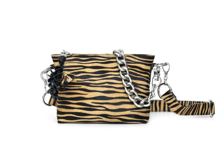 CARTERA-FIFI-ZEBRA_foto02-scaled-1