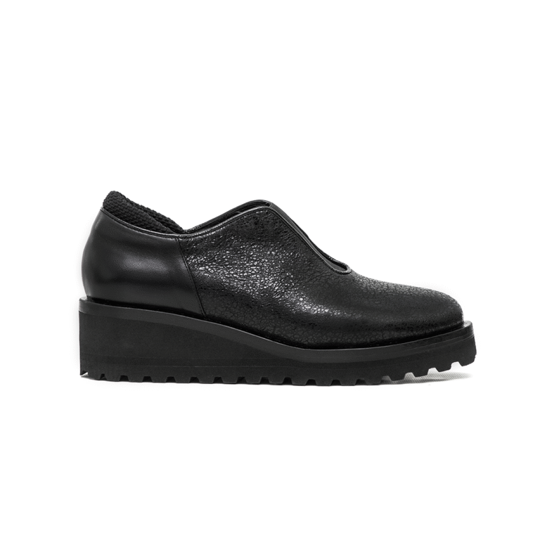 LUNA-CHANEL-NOIR-01